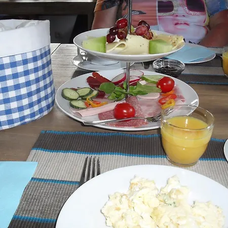 Zum Alten Krug بيت ضيافة شيلينغ
