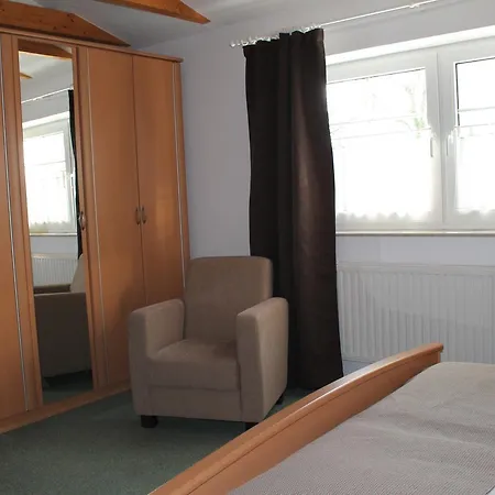 Gasthuis Zum Alten Krug 4*