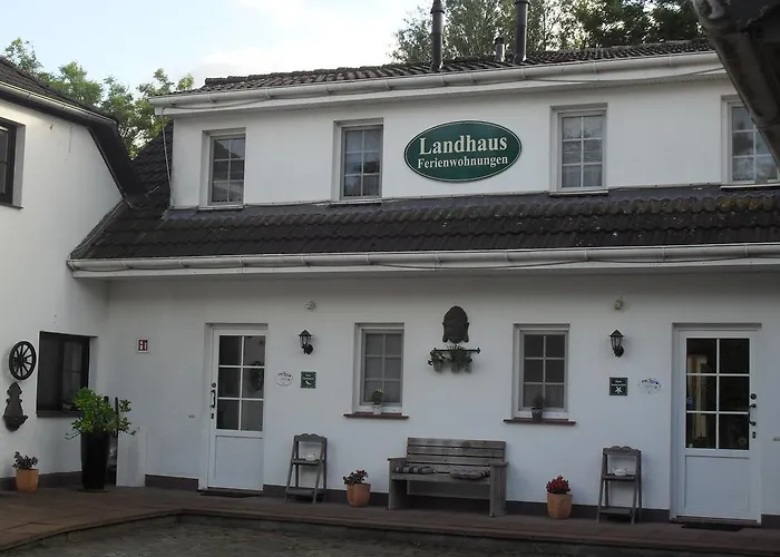 Zum Alten Krug Konukevi 4*