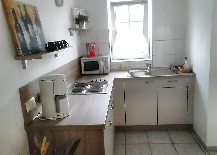Zum Alten Krug Konukevi 4*